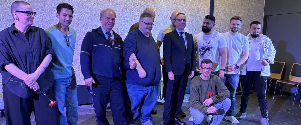 Minister und Schauspieler auf der Bühne