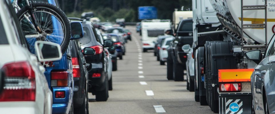 Stau auf der Autobahn.