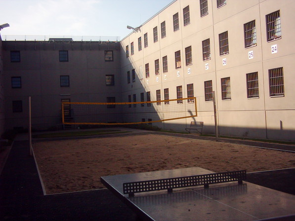 Freistundenhof G-Flügel mit Volleyballfeld
